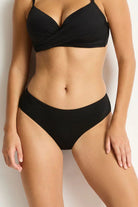 sea-level-essentials-edit-mid-bikini-pant-black-ozresort