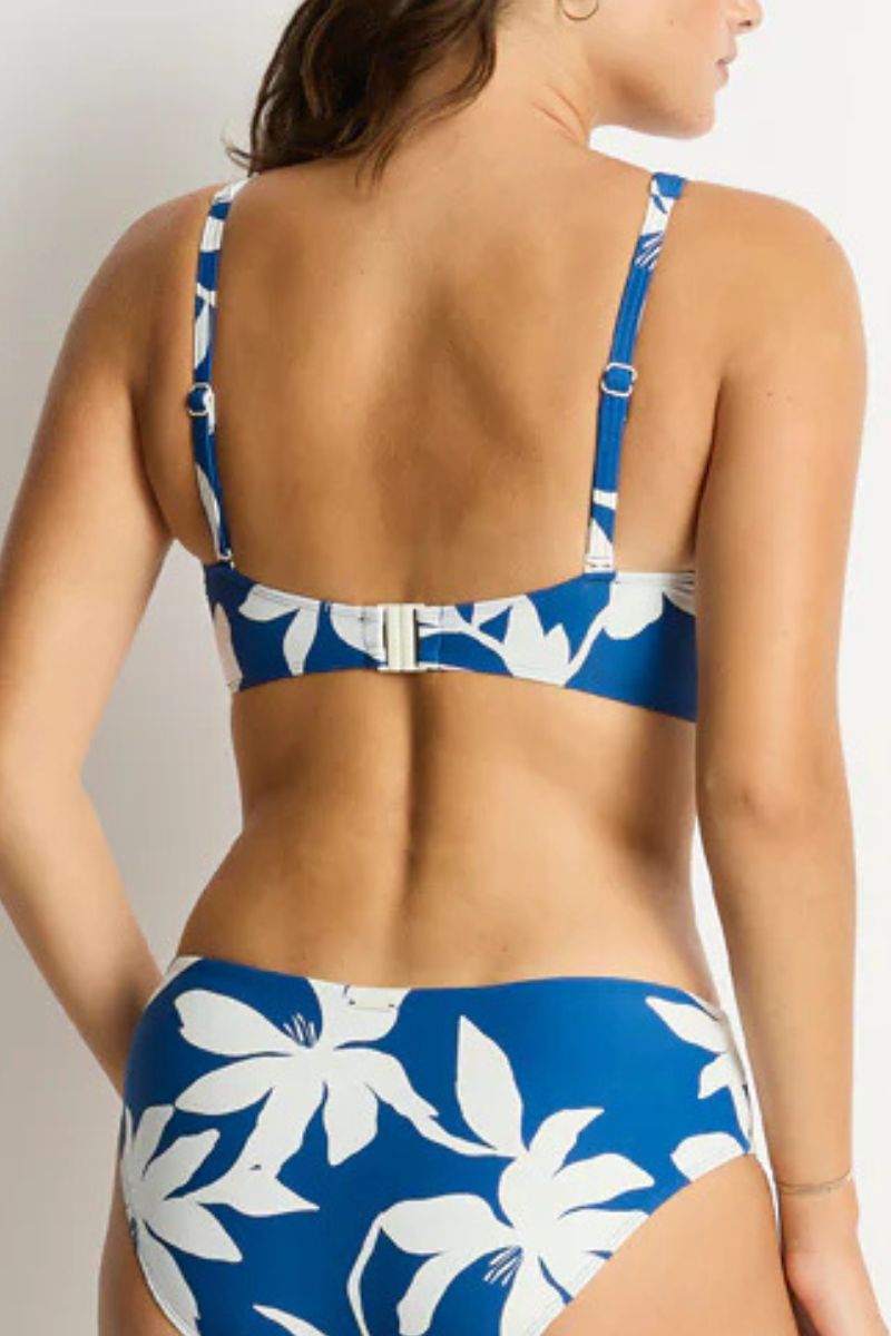 sea-level-leilana-SL3110LE-cross-front-multifit-bra-top-arctic-ozresort