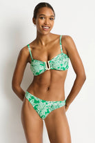 sea-level-palmera-sporty-mid-pant-green-ozresort