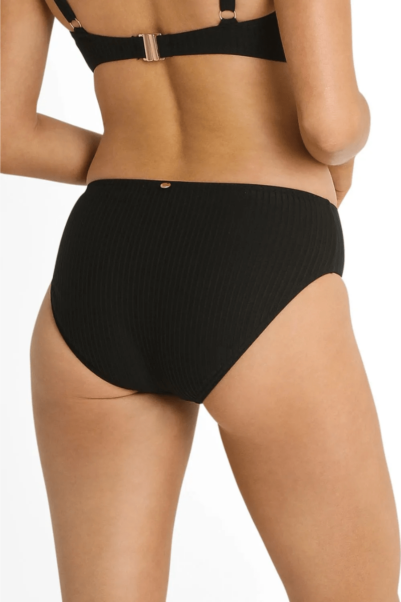 Sunseeker Reset Mid Rise Pant Black.