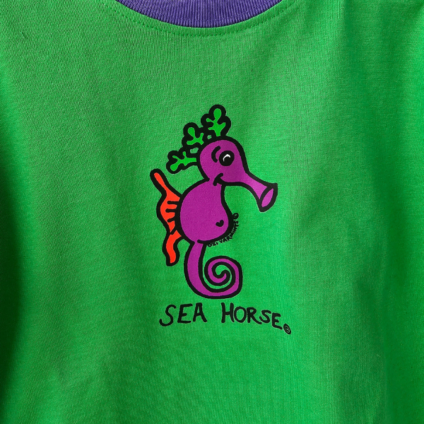 ozi varmints contrast 100% cotton t-shirt with emerald, yellow, purple colour and a seahorse design printed in the middle of the shirt