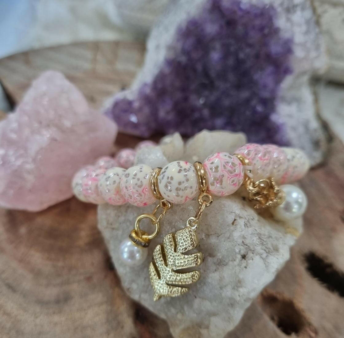 Boho Marble Glass Bracelet Fern & Pearl Charms.