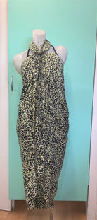 Rayon Wrap Animal Pattern Fringed Sarong Black.