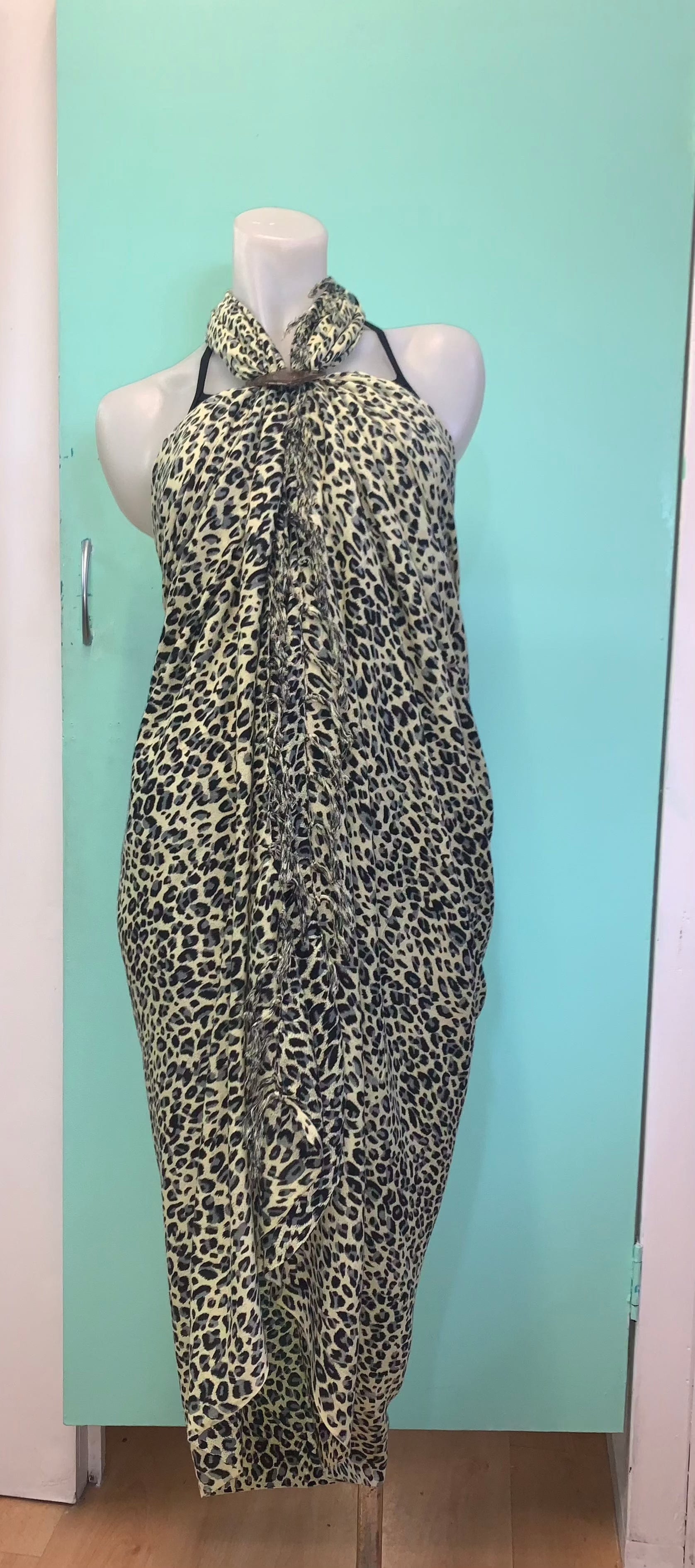 Rayon Wrap Animal Pattern Fringed Sarong Black.