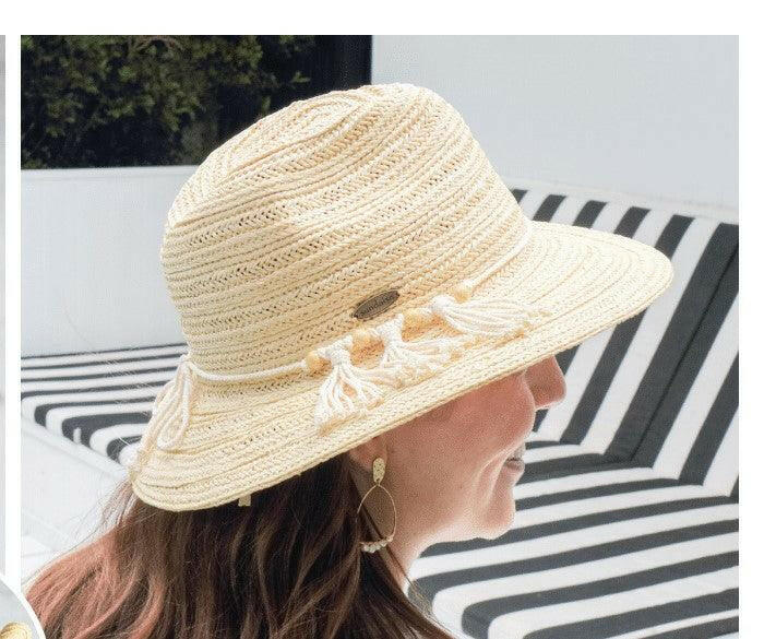 Sundaise SH245 Emily Panama Hat Tassle With Bead Natural.